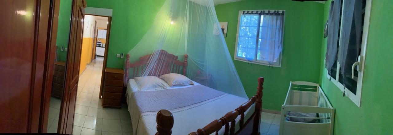 Chez Sidoine Meuble 1 Chambre Le Moule Dış mekan fotoğraf